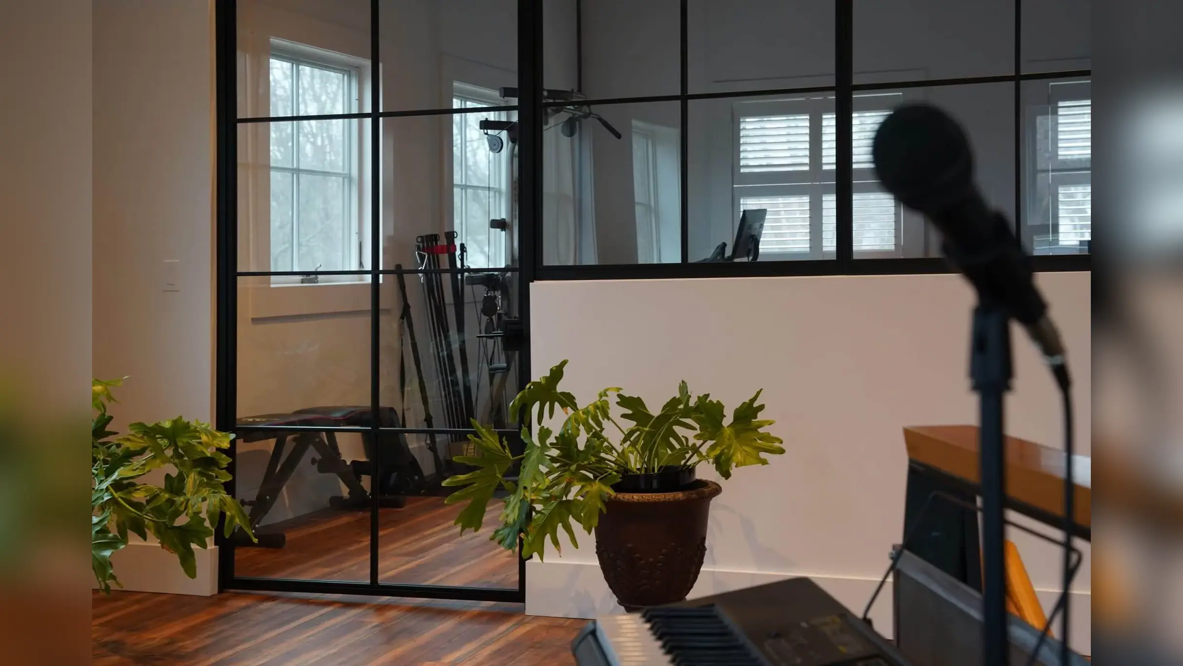 Steel Partitions – Swing Doors