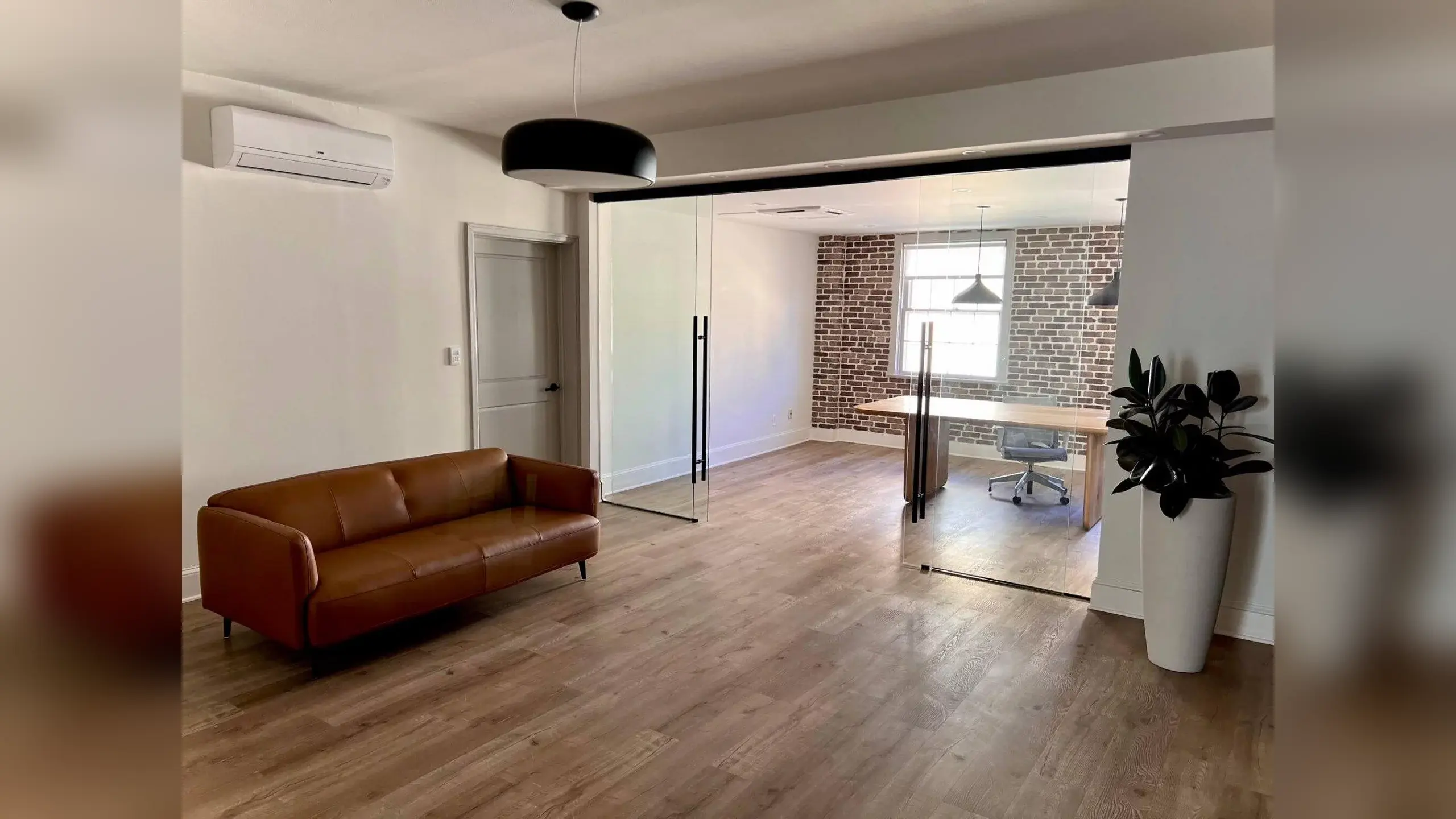 CGS 200 – Sliding Doors